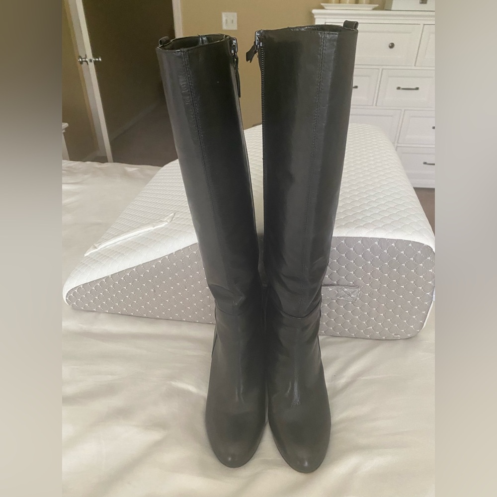 Nine West   Black leather boots excellent condition size 6M